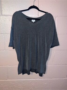 BKE Black Ribbed V-Neck Knit Top